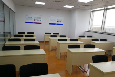 華秦教育 開創(chuàng)教育信息服務(wù)新篇章